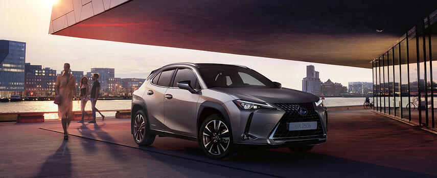 Lexus UX