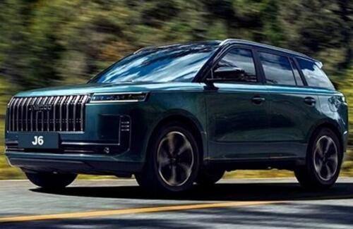 В России появится новый кроссовер JAECOO J6